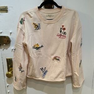 Embroidered bell sleeve shirt